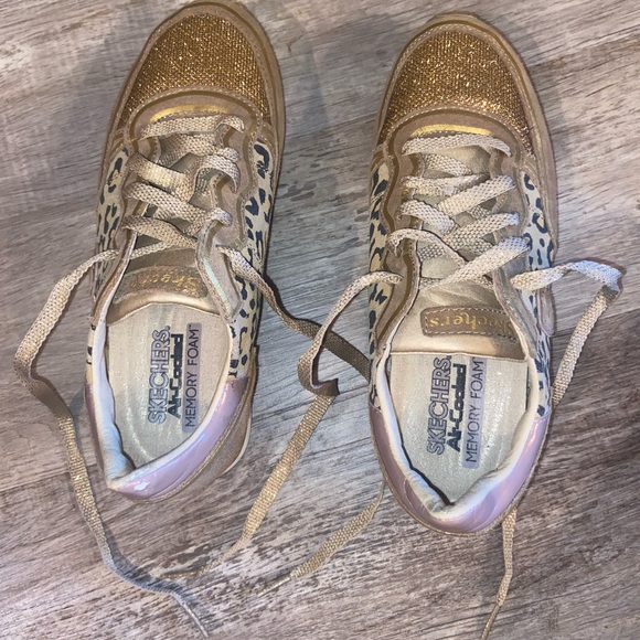 Skechers Womens Leopard Love Glitter , Suede Textiles size 7.5.    (R) - Picture 2 of 14